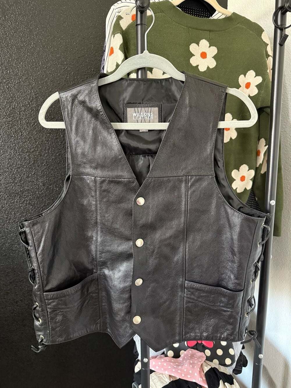 Wilsons Leather Men's Black Leather Motorcycle Biker Vest with Texas Flag Patch